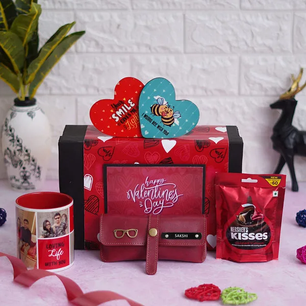 Valentine Delight Hamper – A Perfect Expression of Love thumbnail 2